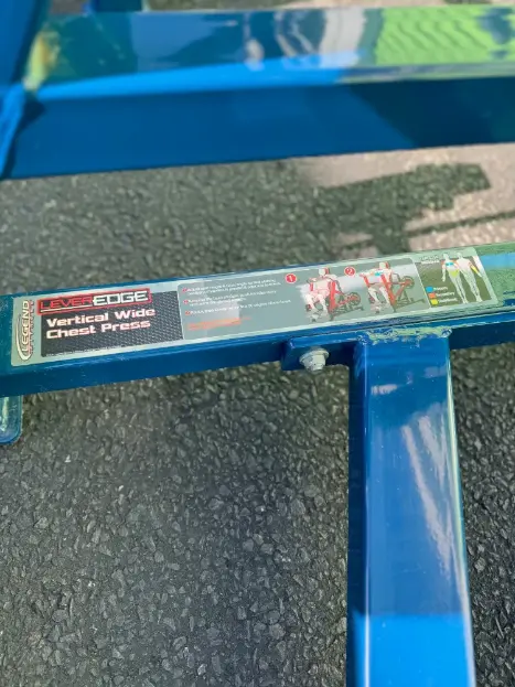 Legend Fitness Leveredge Chest Press thumbnail 4