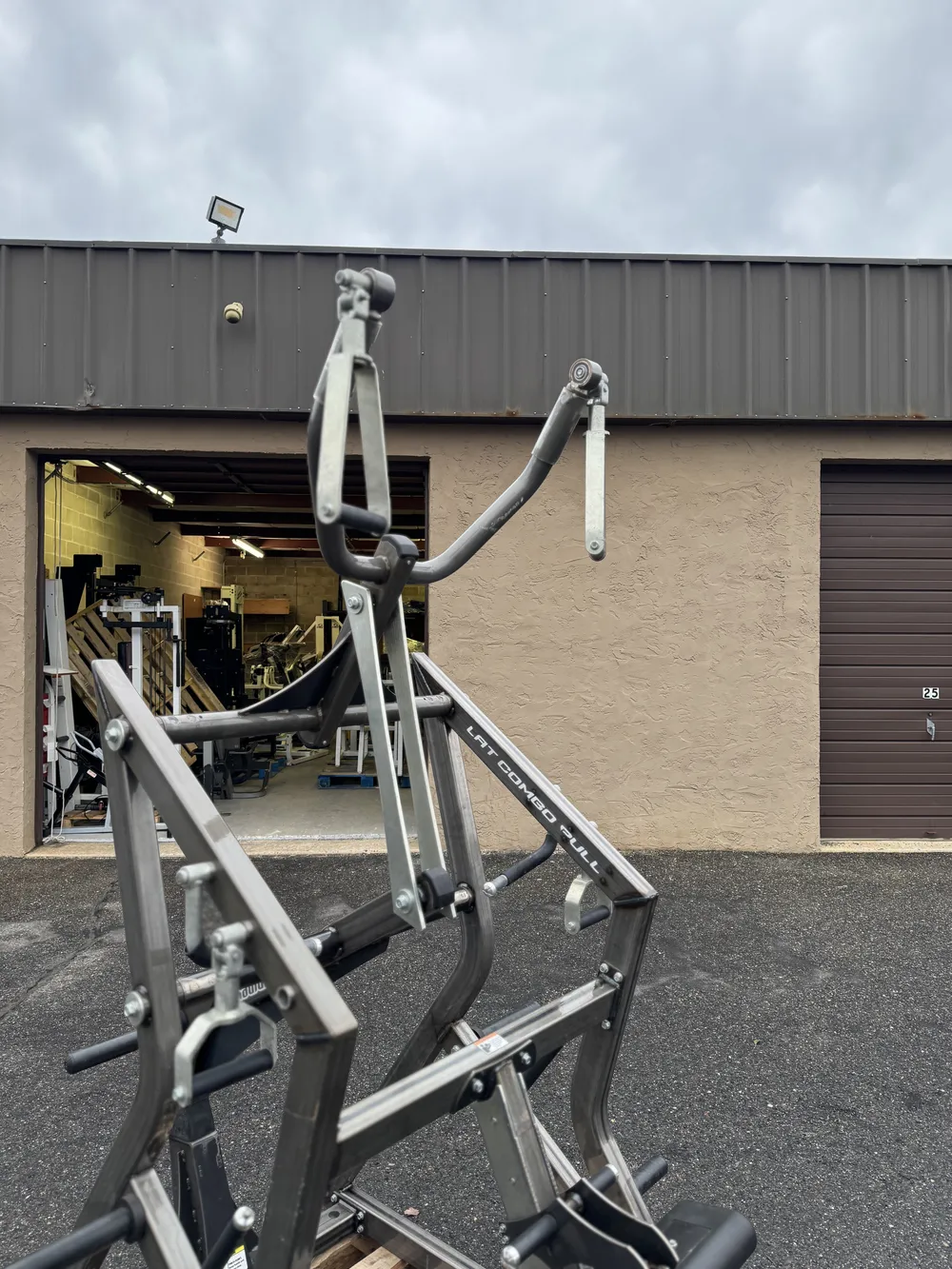 Rogers Lat Pulldown (CLEARCOAT RARE) thumbnail 3