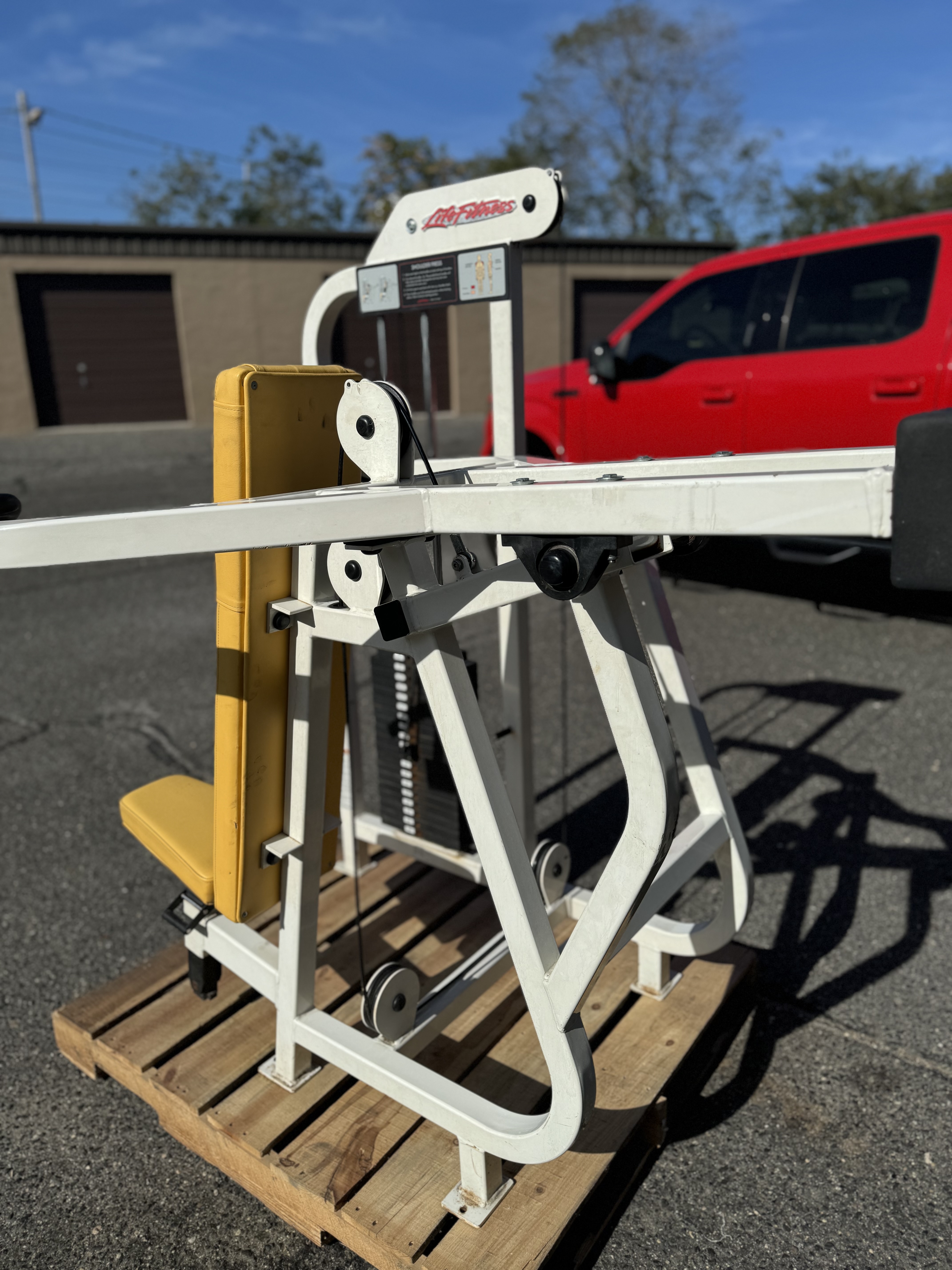 Life Fitness Pro VR1 Shoulder Press