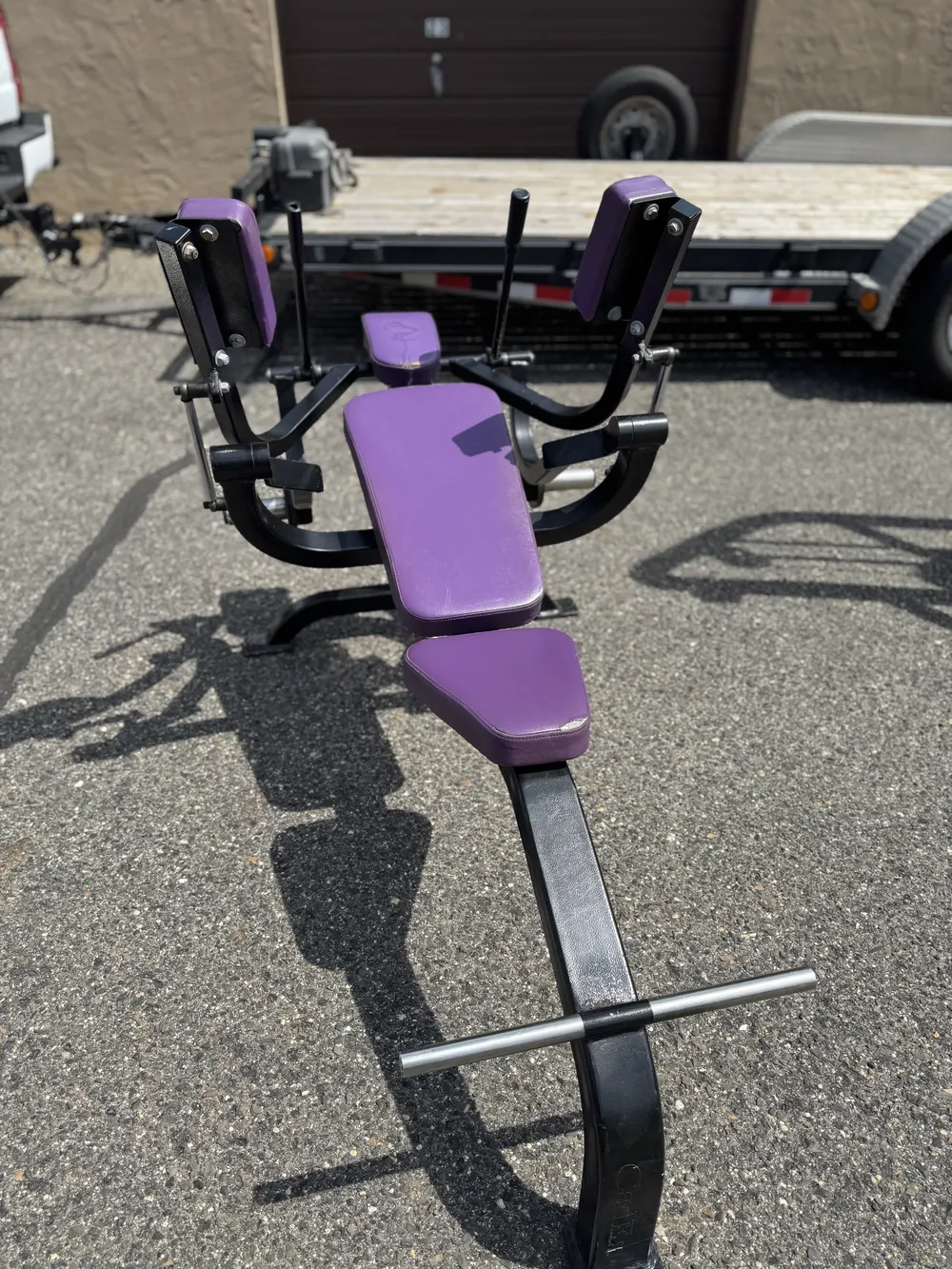 Cadex Plate Loaded Ab Crunch thumbnail 2