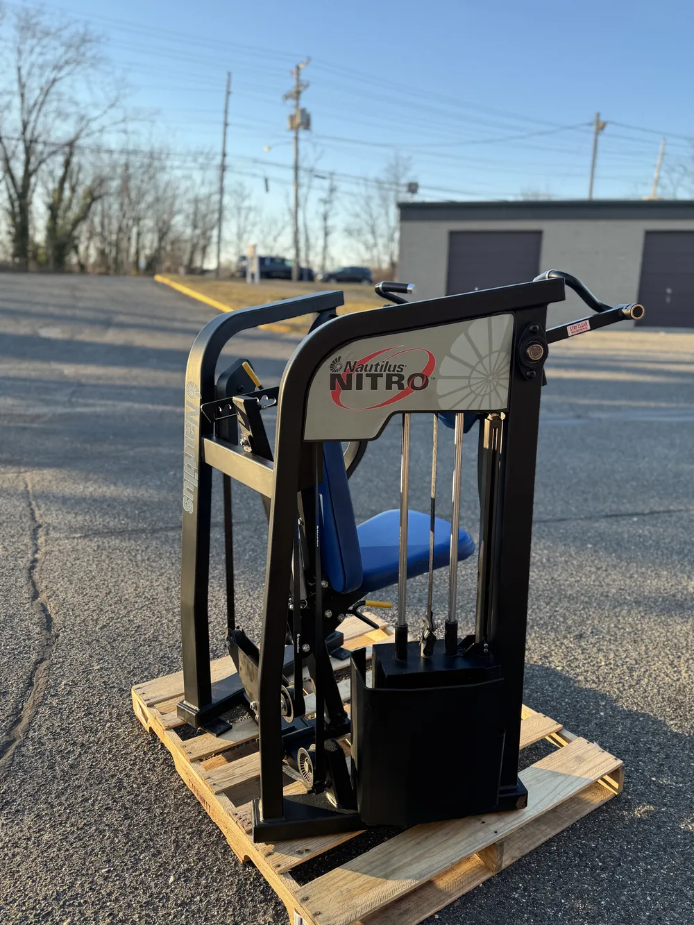 Nautilus Nitro Bicep Curl thumbnail 3