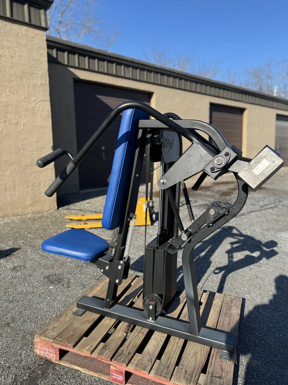 Nautilus Nitro Shoulder Press thumbnail 3