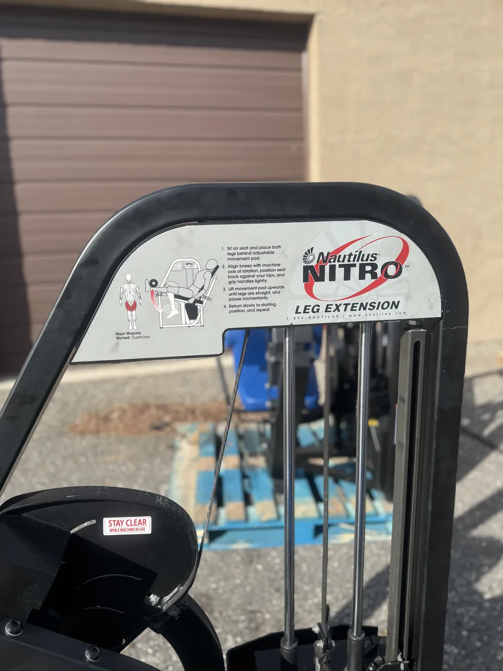 Nautilus Nitro Leg Extension thumbnail 2