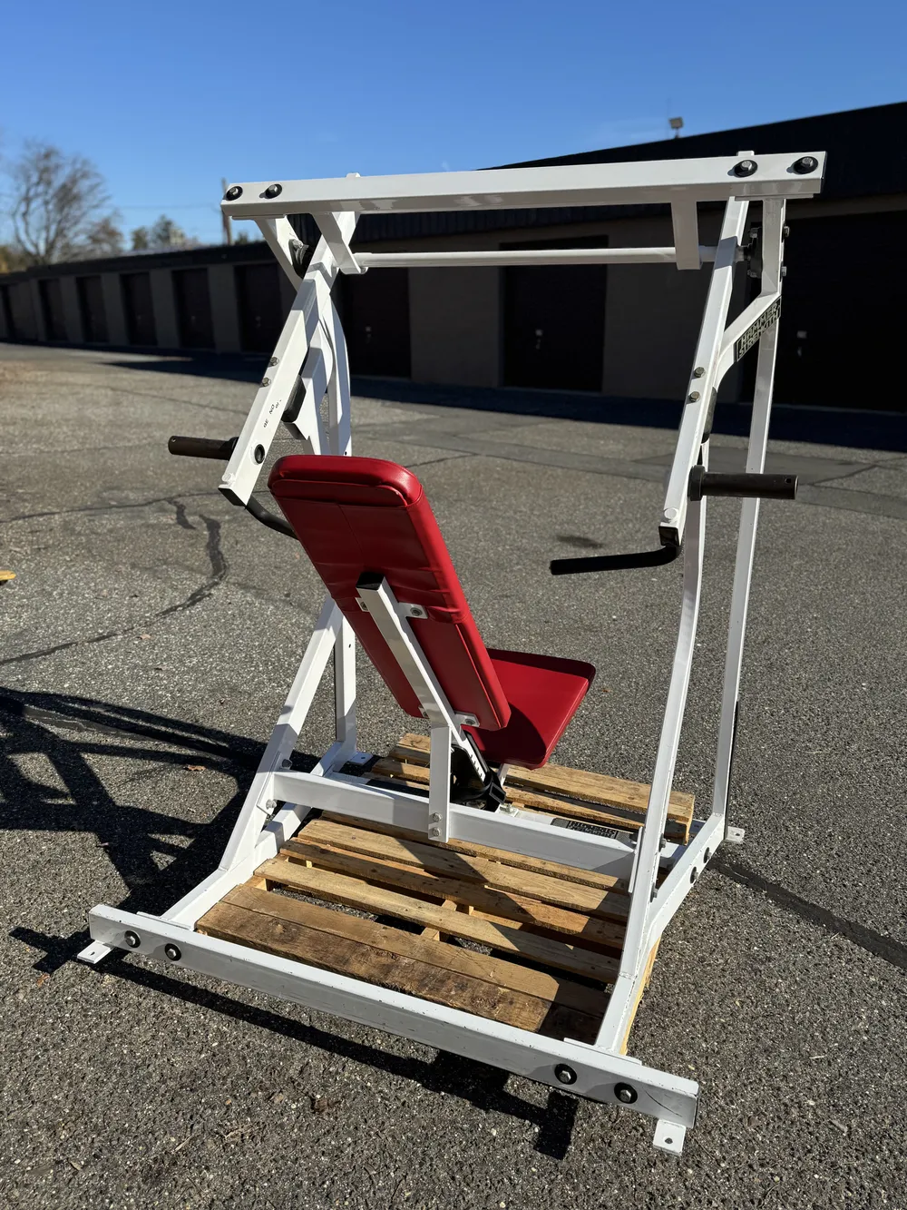 Hammer Strength Billateral Shoulder Press thumbnail 4