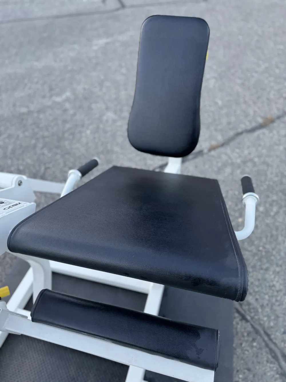 Cybex Plate Loaded Leg Extension thumbnail 7