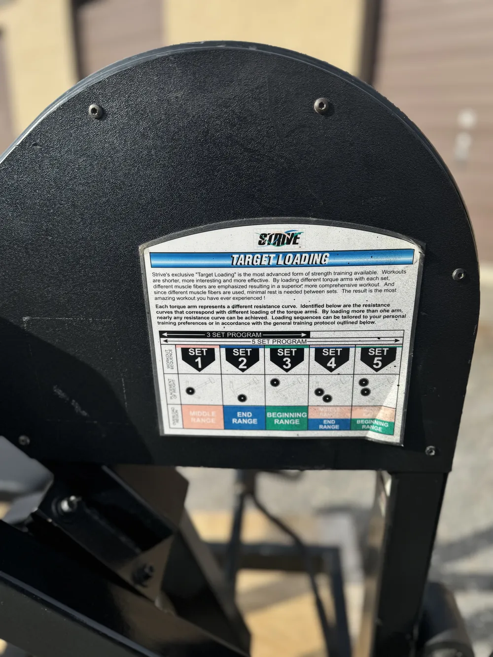 Strive Plate Loaded Arm Curl thumbnail 4