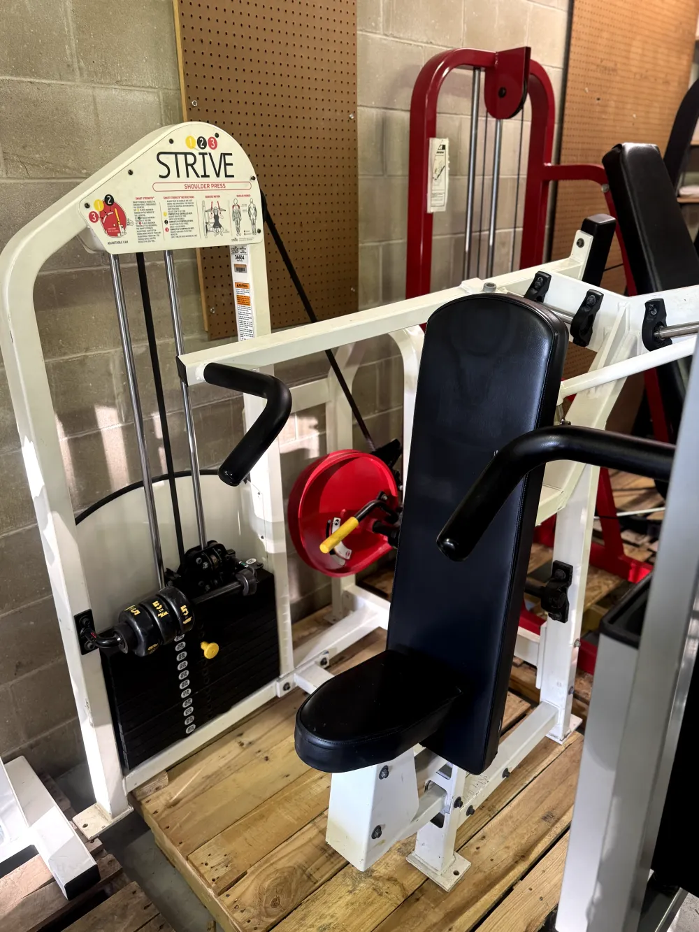 Strive Shoulder Press