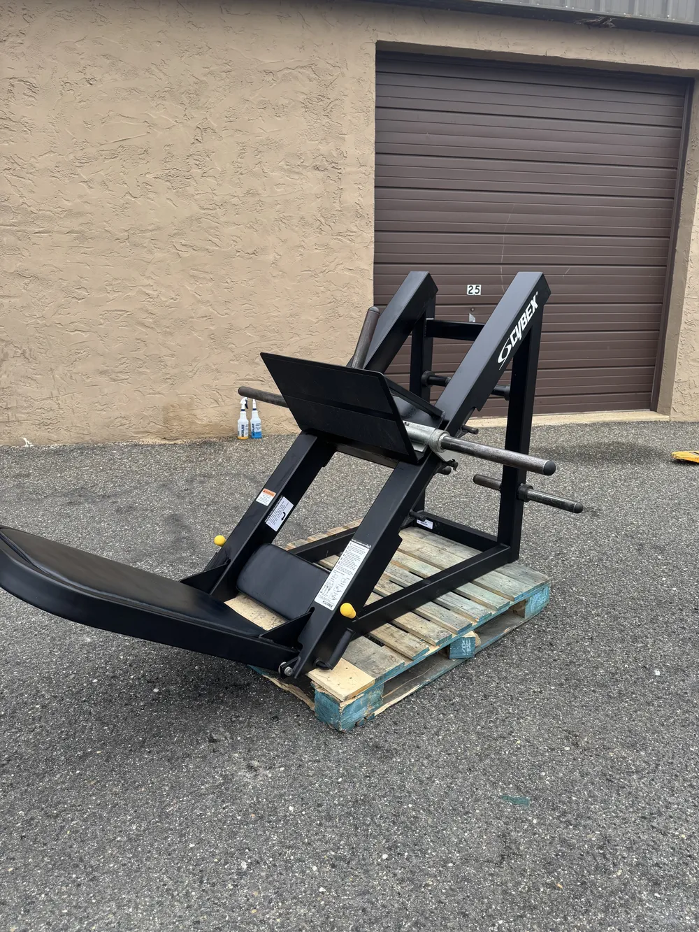 Cybex Plate Loaded Leg Press thumbnail 4