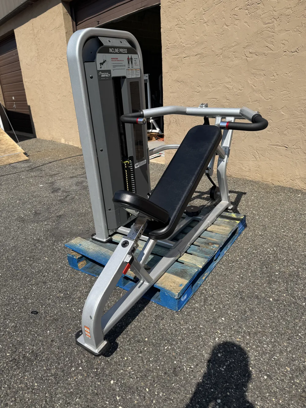 Nautilus Impact Selectorized Chest Press
