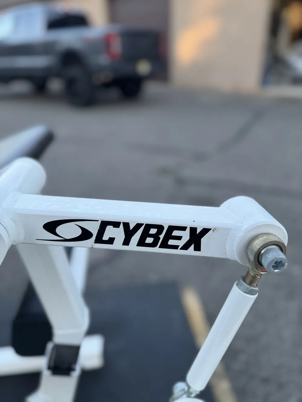 Cybex Plate Loaded Leg Extension thumbnail 5