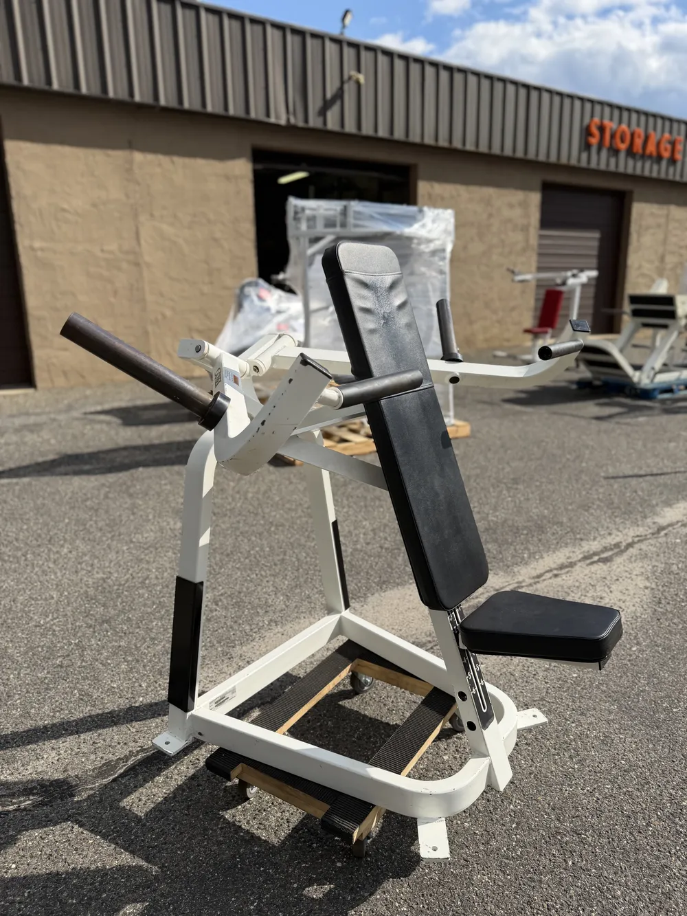 Cybex Converging Shoulder Press thumbnail 3