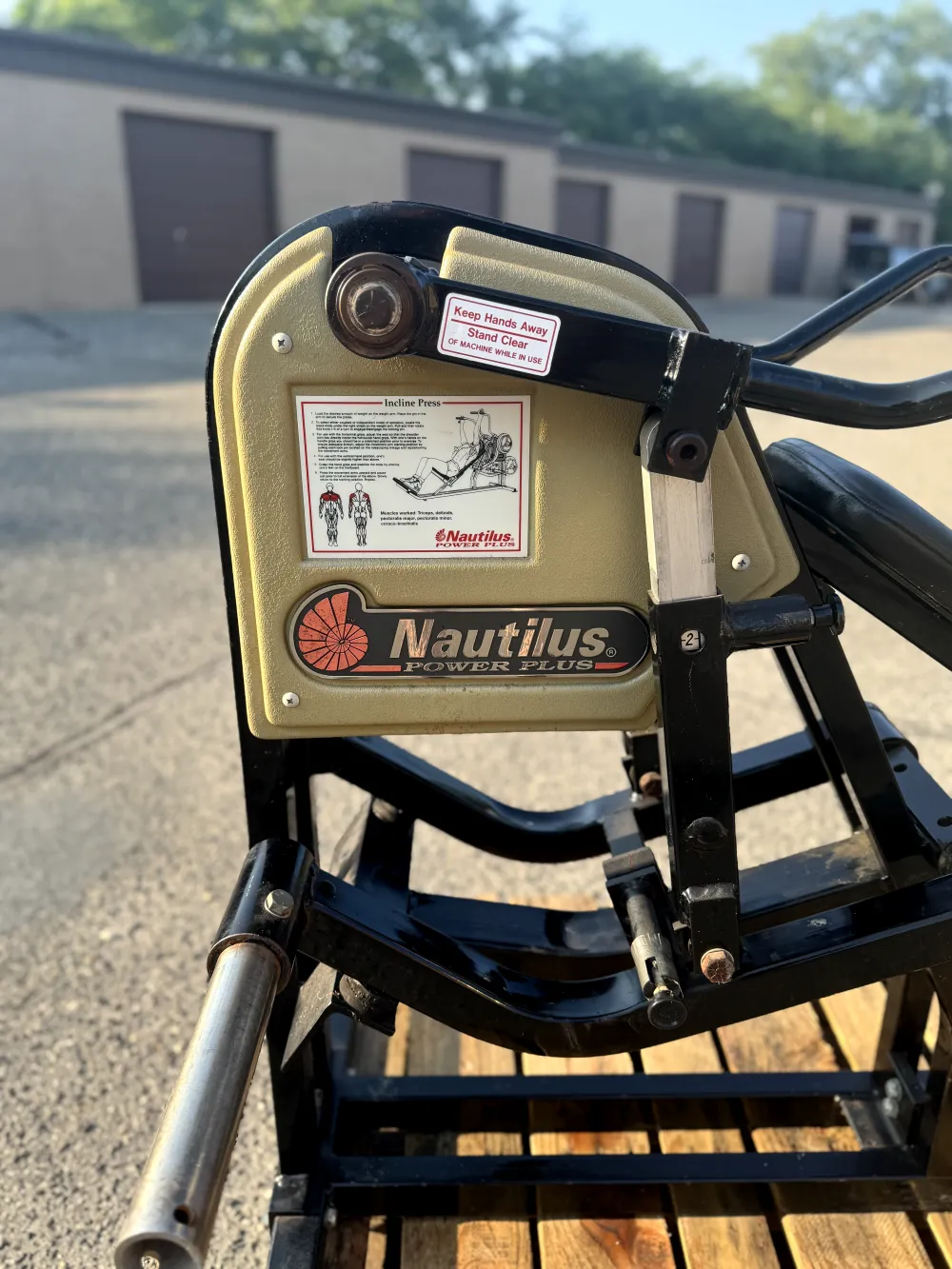 Nautilus Power Plus Incline Chest Press