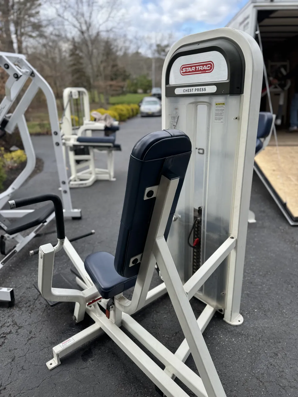 Star Trac Impact Vertical Chest Press thumbnail 4