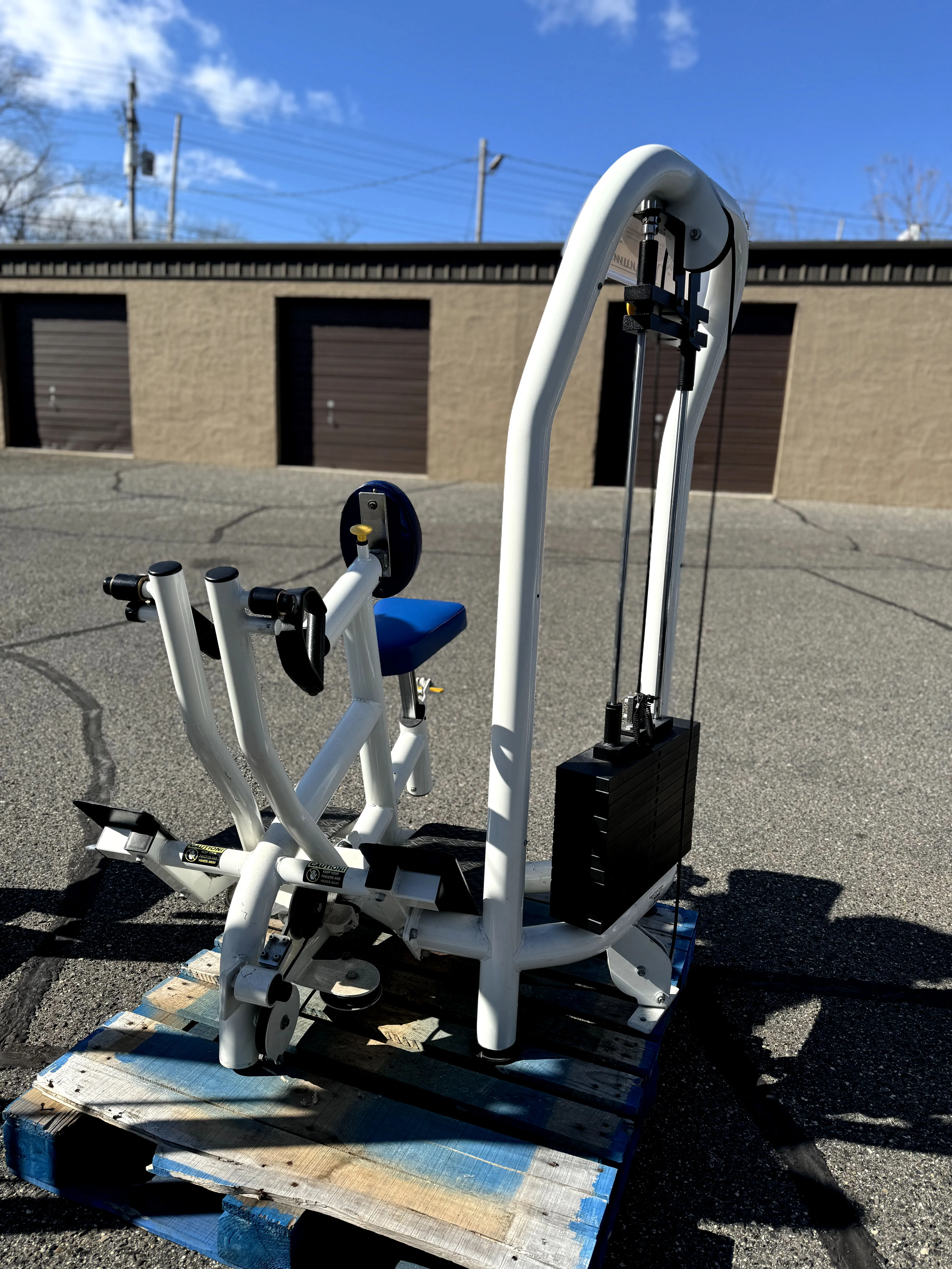 Magnum Selectorized Biangular Row thumbnail 2